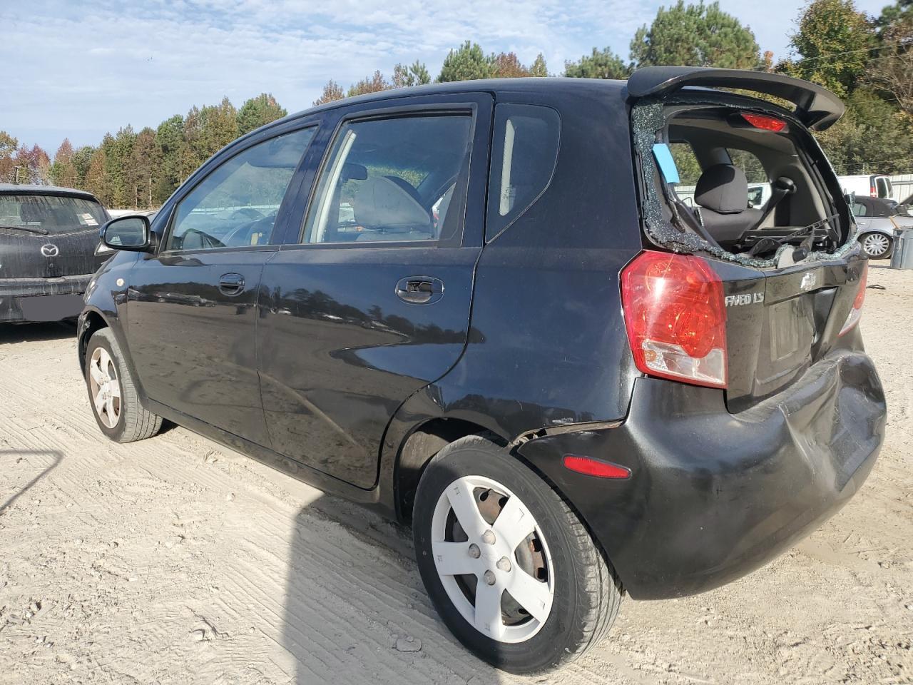 2006 Chevrolet Aveo - Image 2