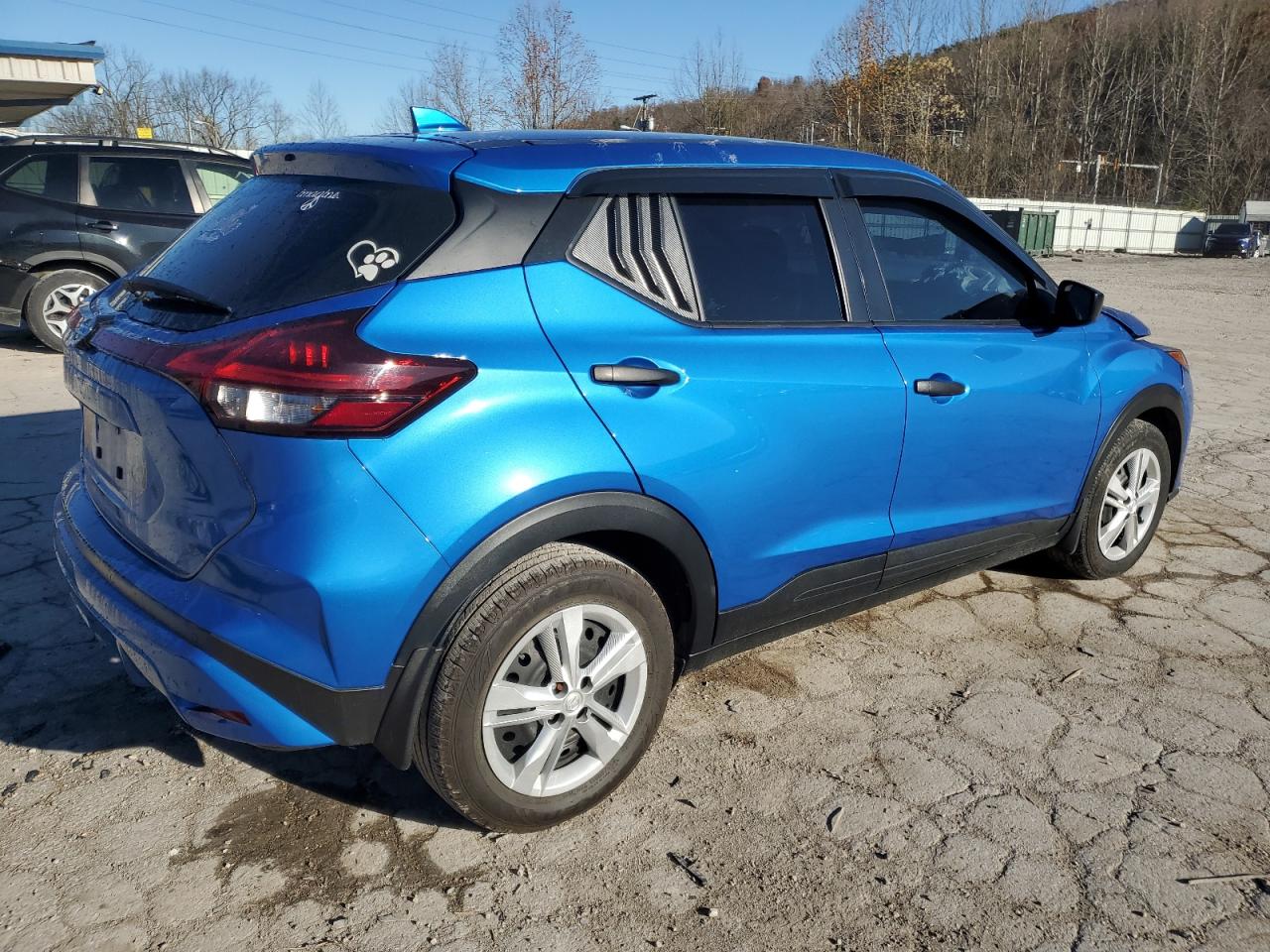 2021 Nissan Kicks - Image 3