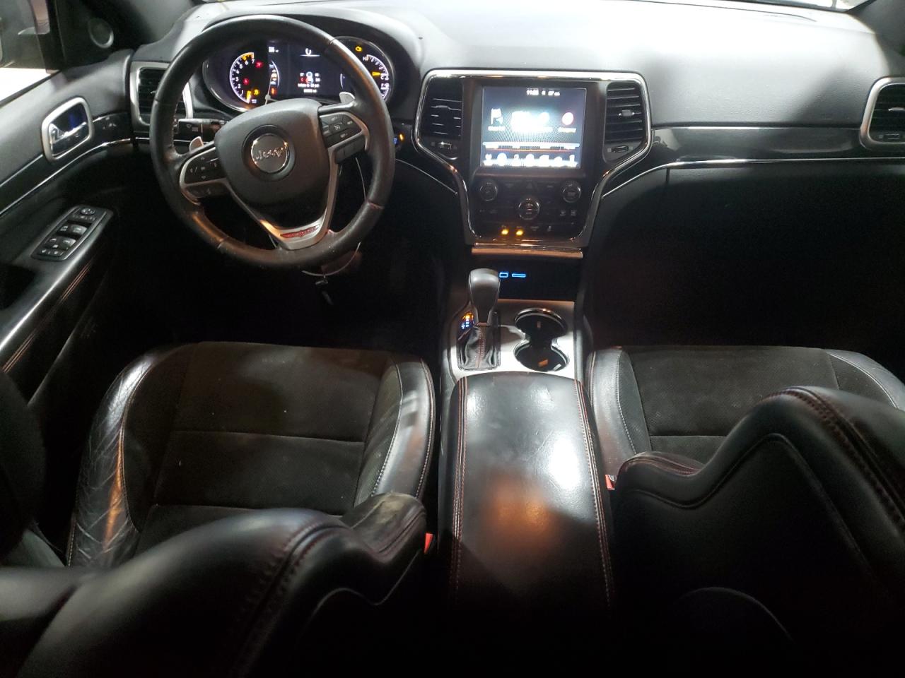2017 Jeep Grand Cherokee - Image 8