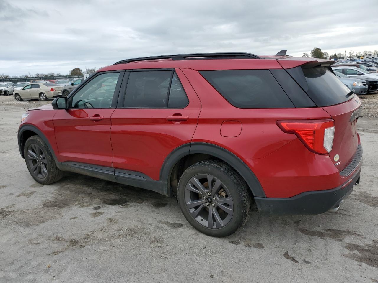 2022 Ford Explorer - Image 2