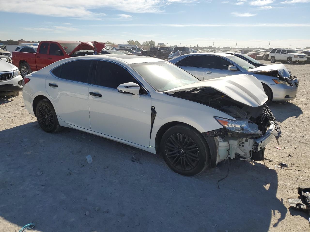 2014 Lexus ES - Image 4