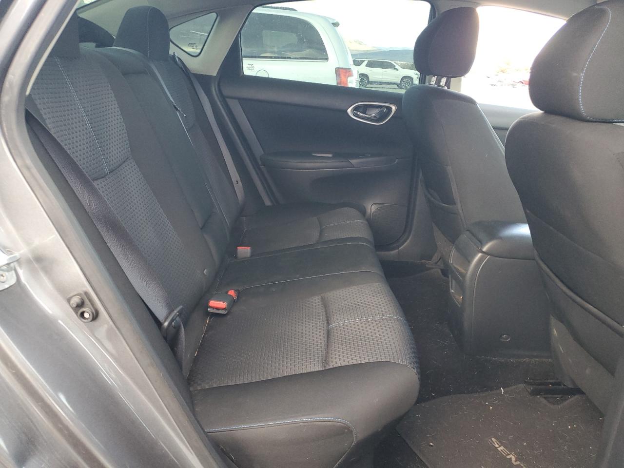2017 Nissan Sentra - Image 10
