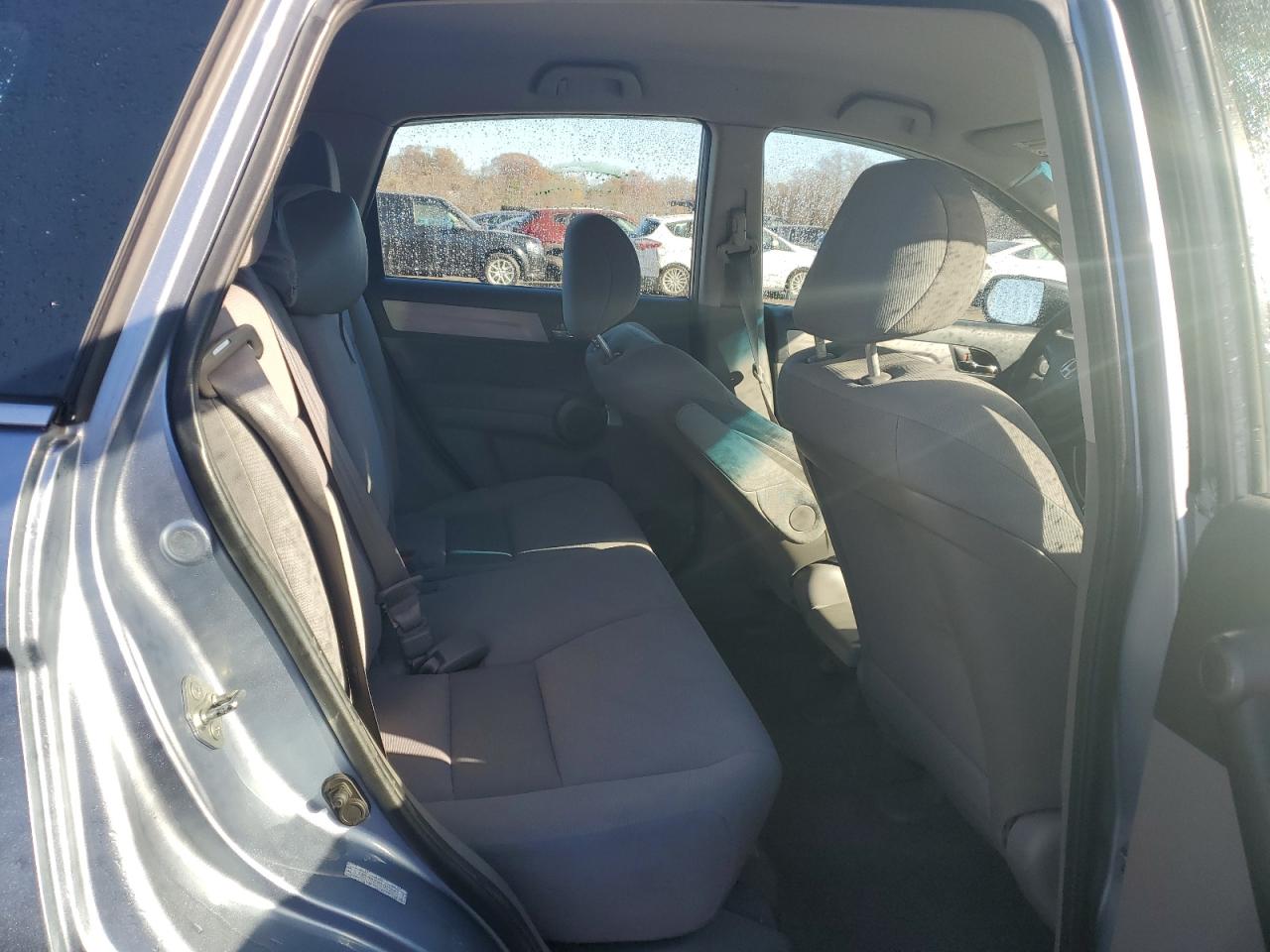 2010 Honda CR-V - Image 10