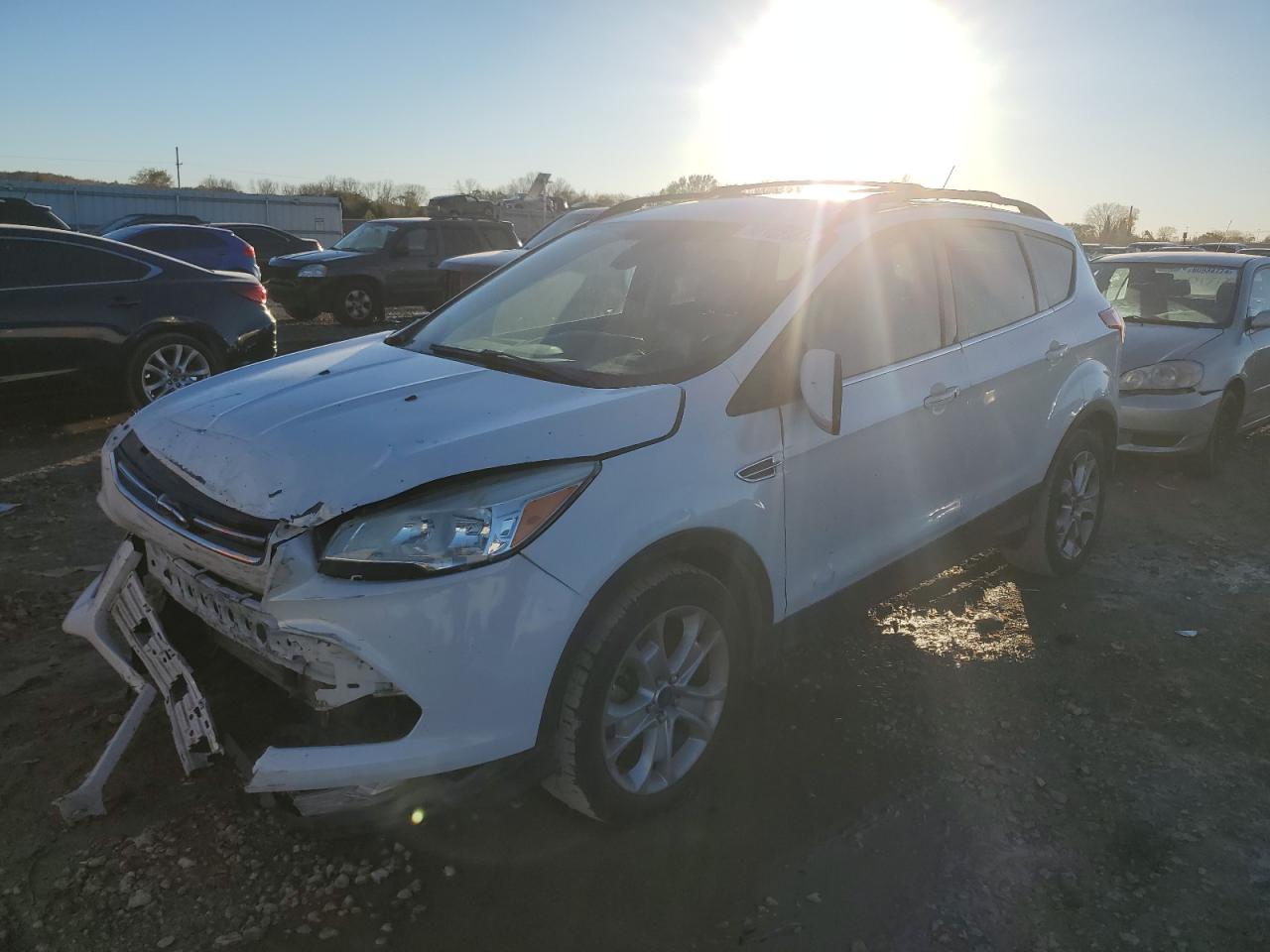 VIN 1FMCU0J91FUB48704 2015 FORD ESCAPE no.1