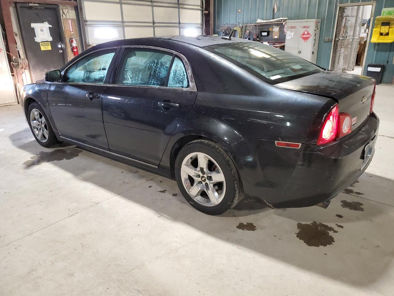 2009 Chevrolet Malibu - Image 2