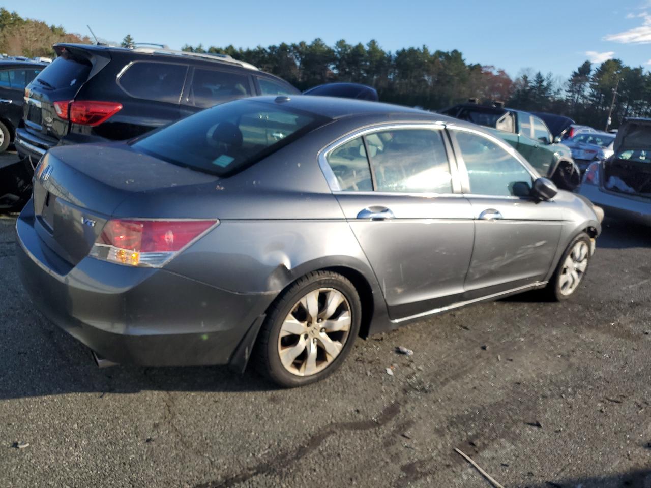 2009 Honda Accord - Image 3