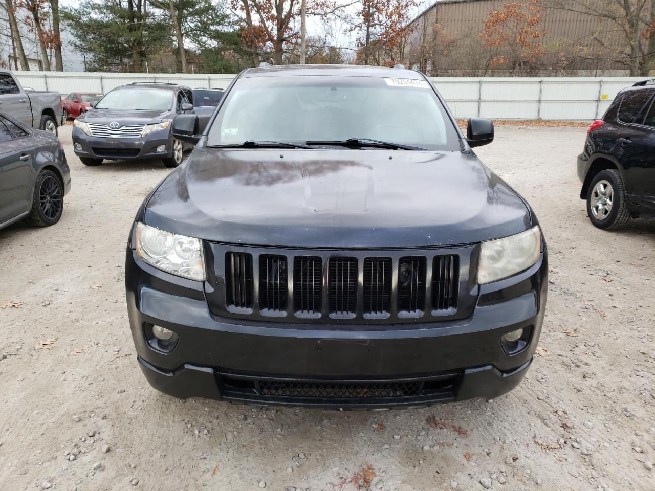 2012 Jeep Grand Cherokee - Image 5