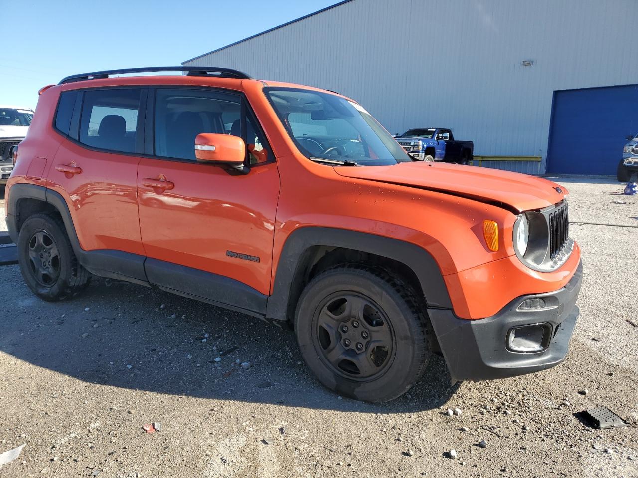 VIN ZACCJABB1HPG46281 2017 JEEP RENEGADE no.4