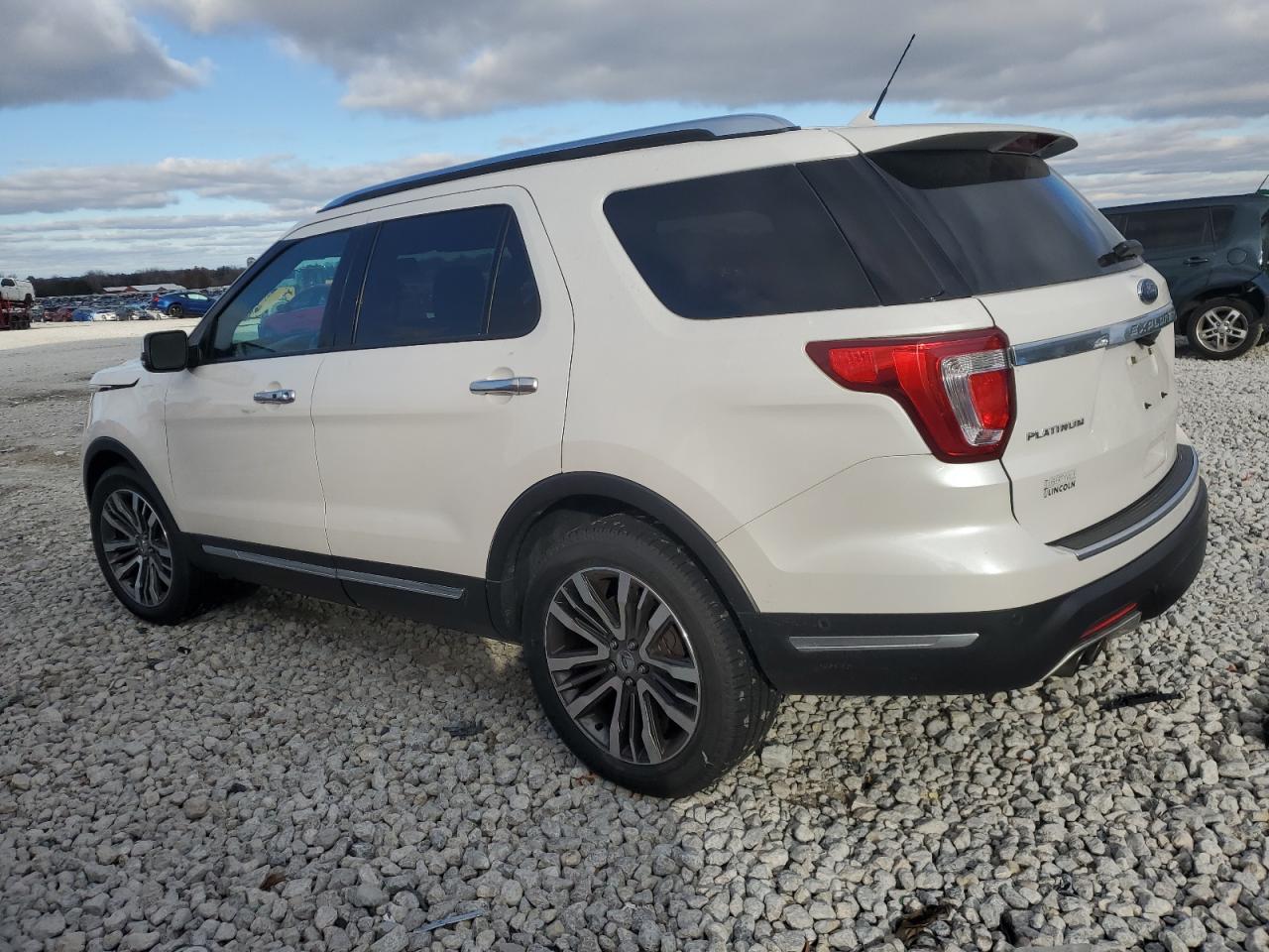 2018 Ford Explorer - Image 2
