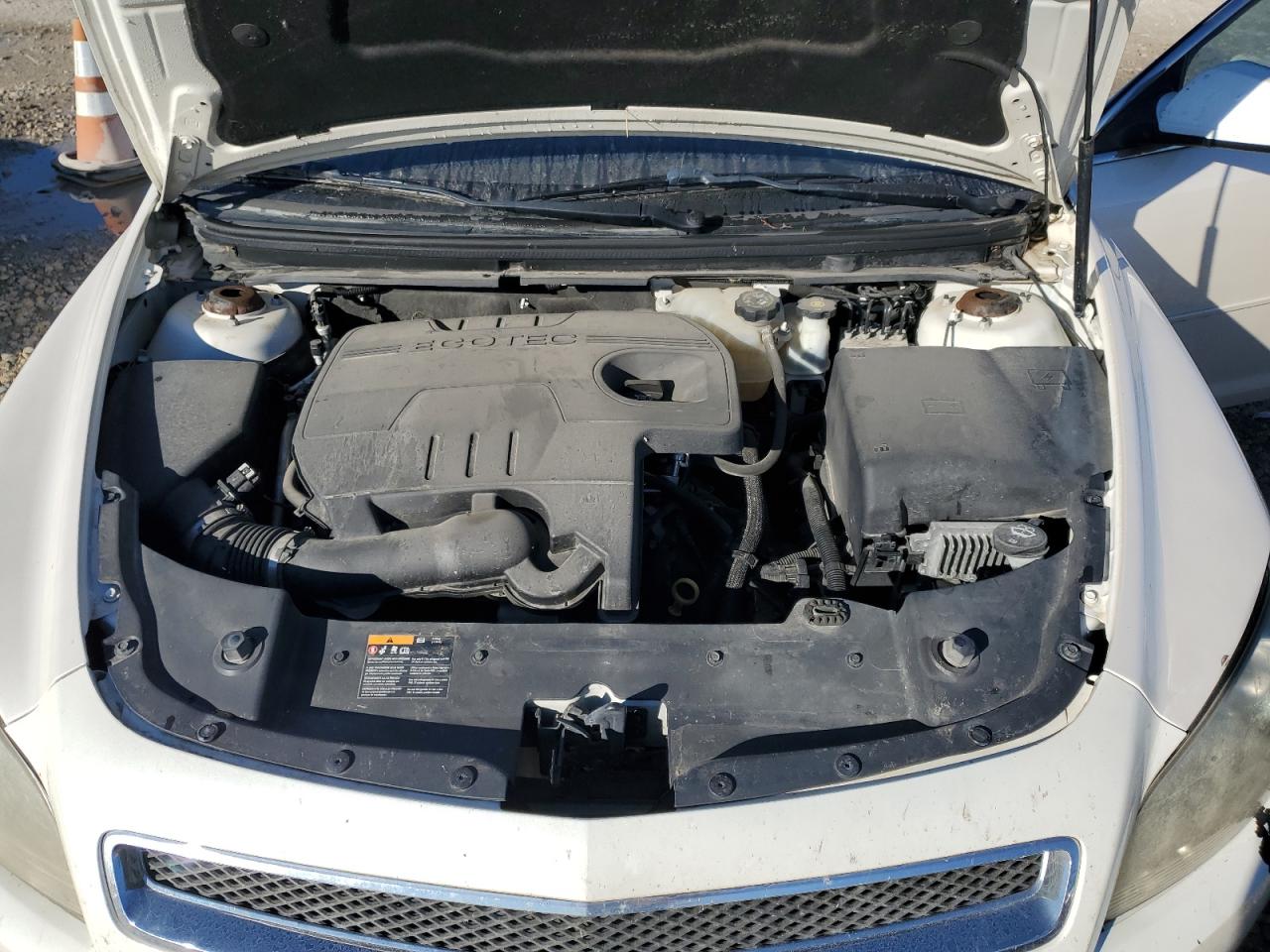 2012 Chevrolet Malibu - Image 11