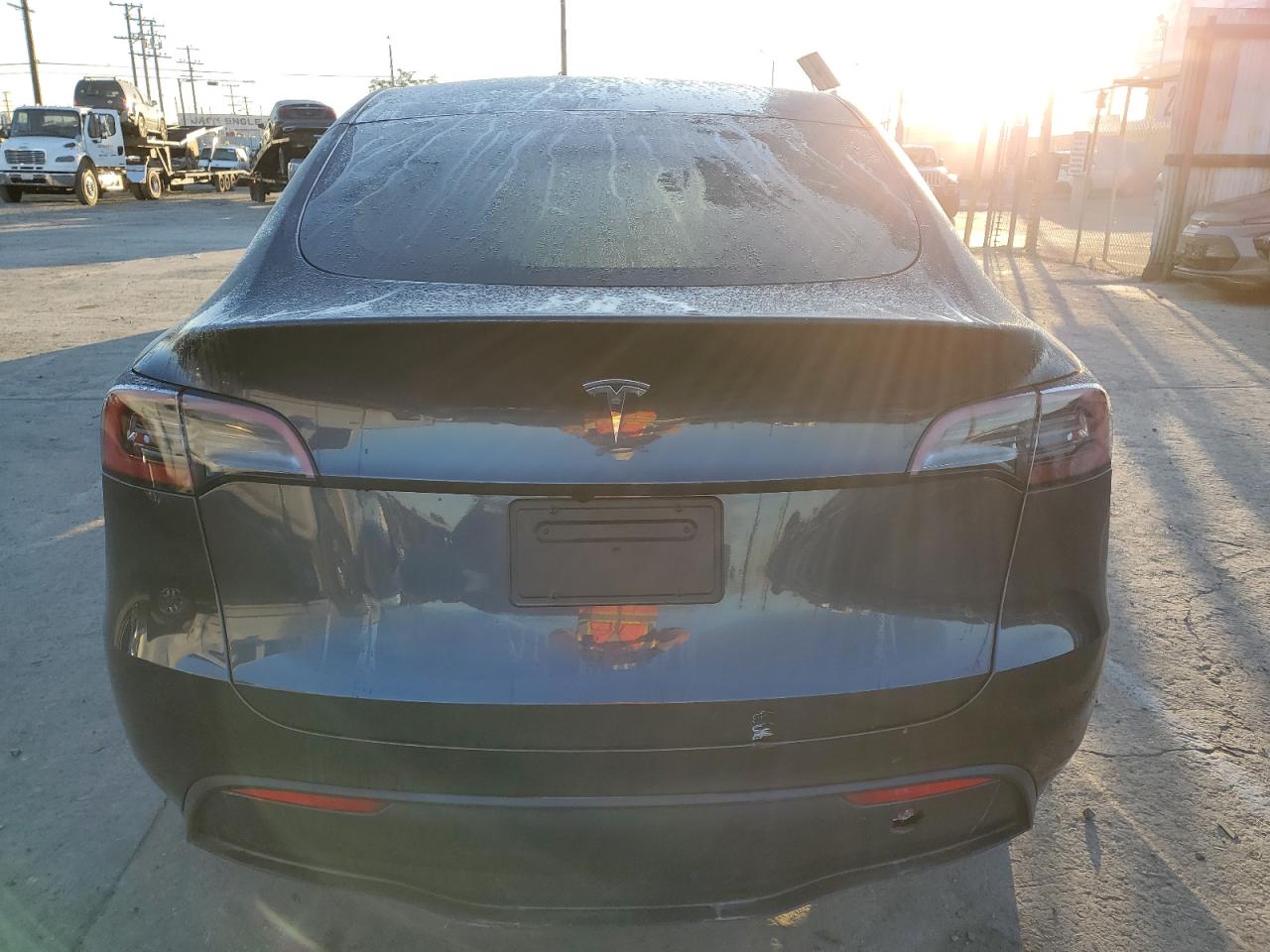 2024 Tesla Model Y VIN: 7SAYGDED5RF034308 Lot: 79078654