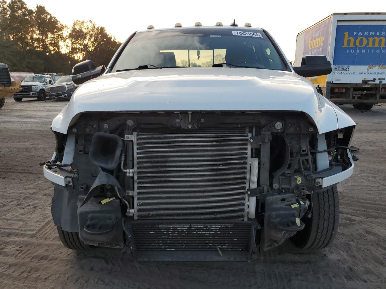 2015 RAM 3500 - Image 5