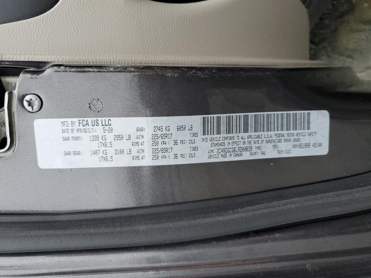 2020 Dodge Caravan - Image 14