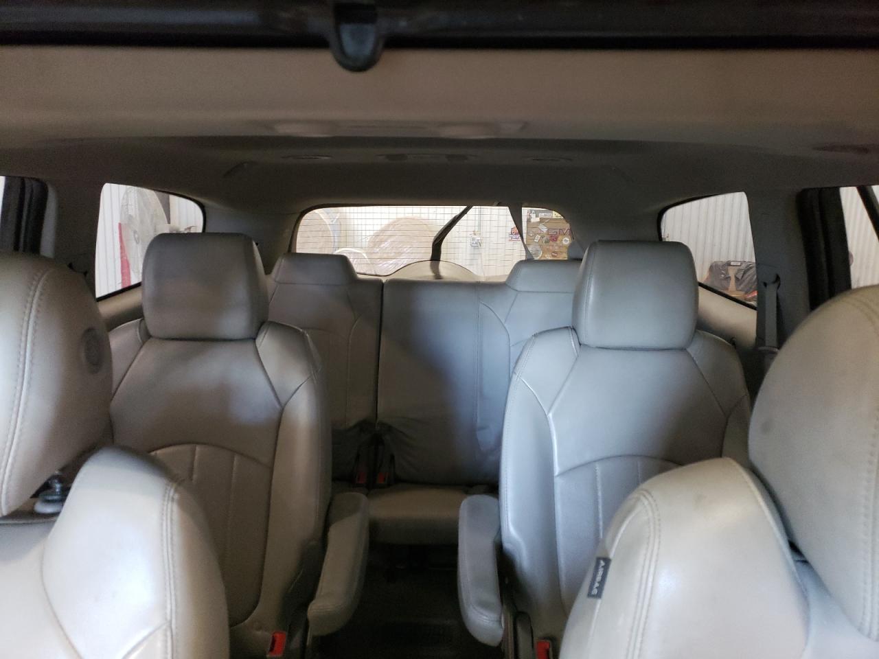 2017 Buick Enclave - Image 10