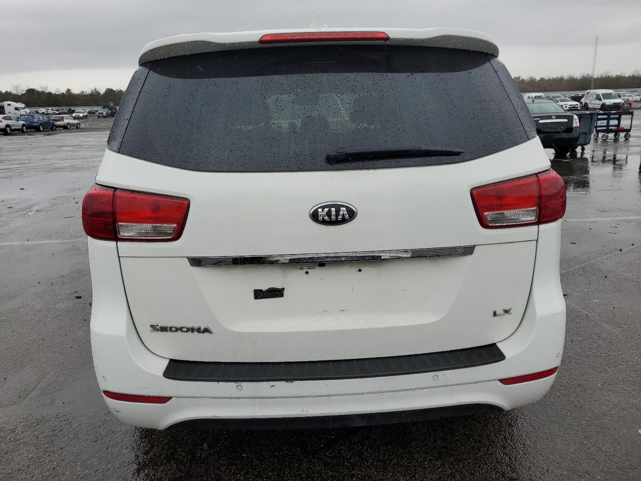 2018 Kia Sedona Lx VIN: KNDMB5C17J6364167 Lot: 82484604