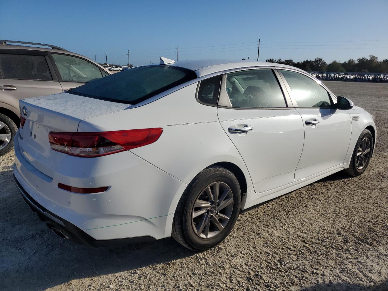 2020 Kia Optima - Image 3