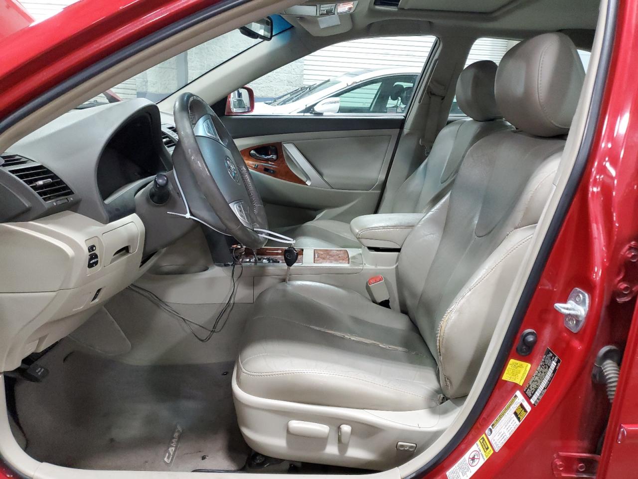 2011 Toyota Camry - Image 7