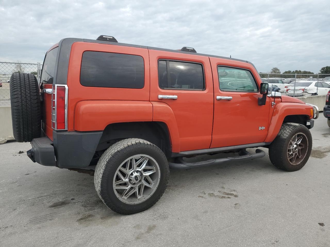 2008 Hummer H3 - Image 3