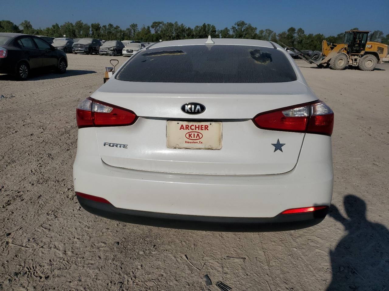 2015 Kia Forte Lx VIN: KNAFX4A68F5322166 Lot: 77479774