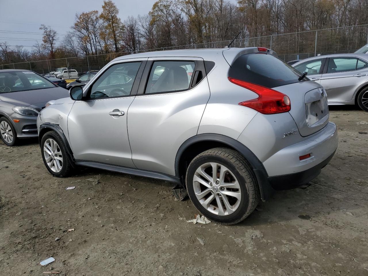 2014 Nissan Juke - Image 2