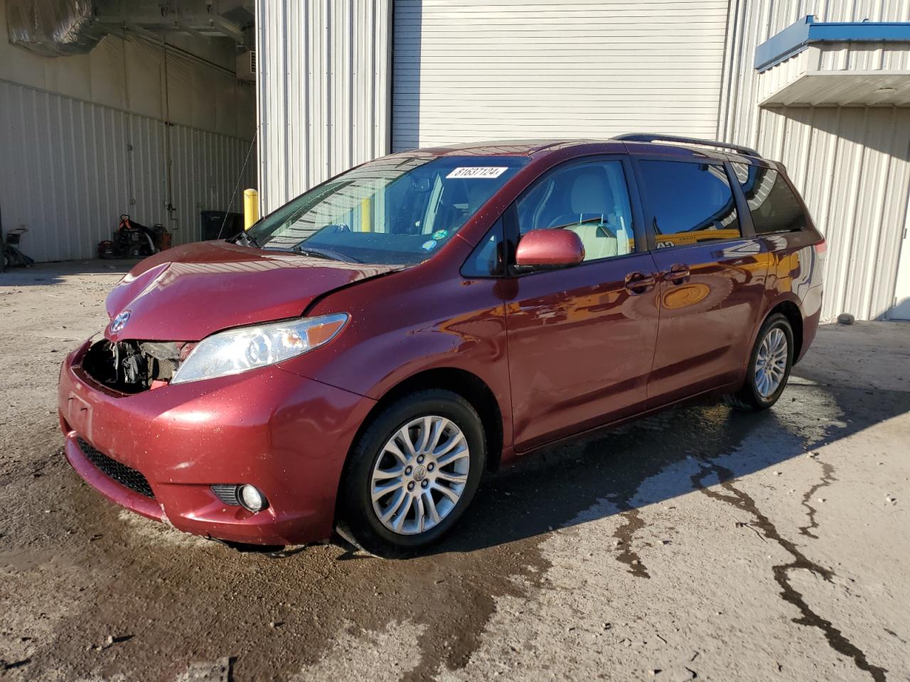 2014 Toyota Sienna - Image 1