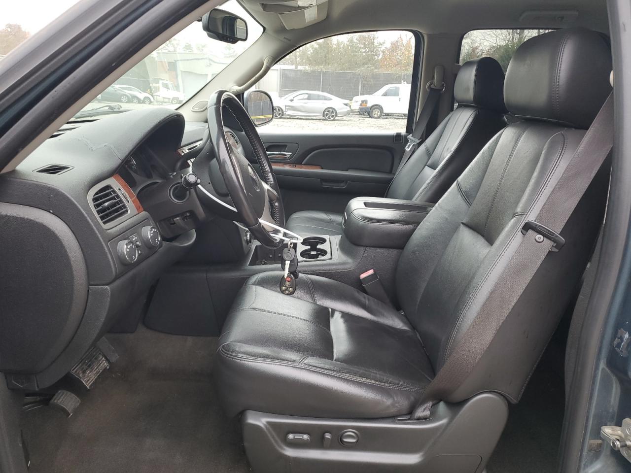 2009 GMC Yukon - Image 7