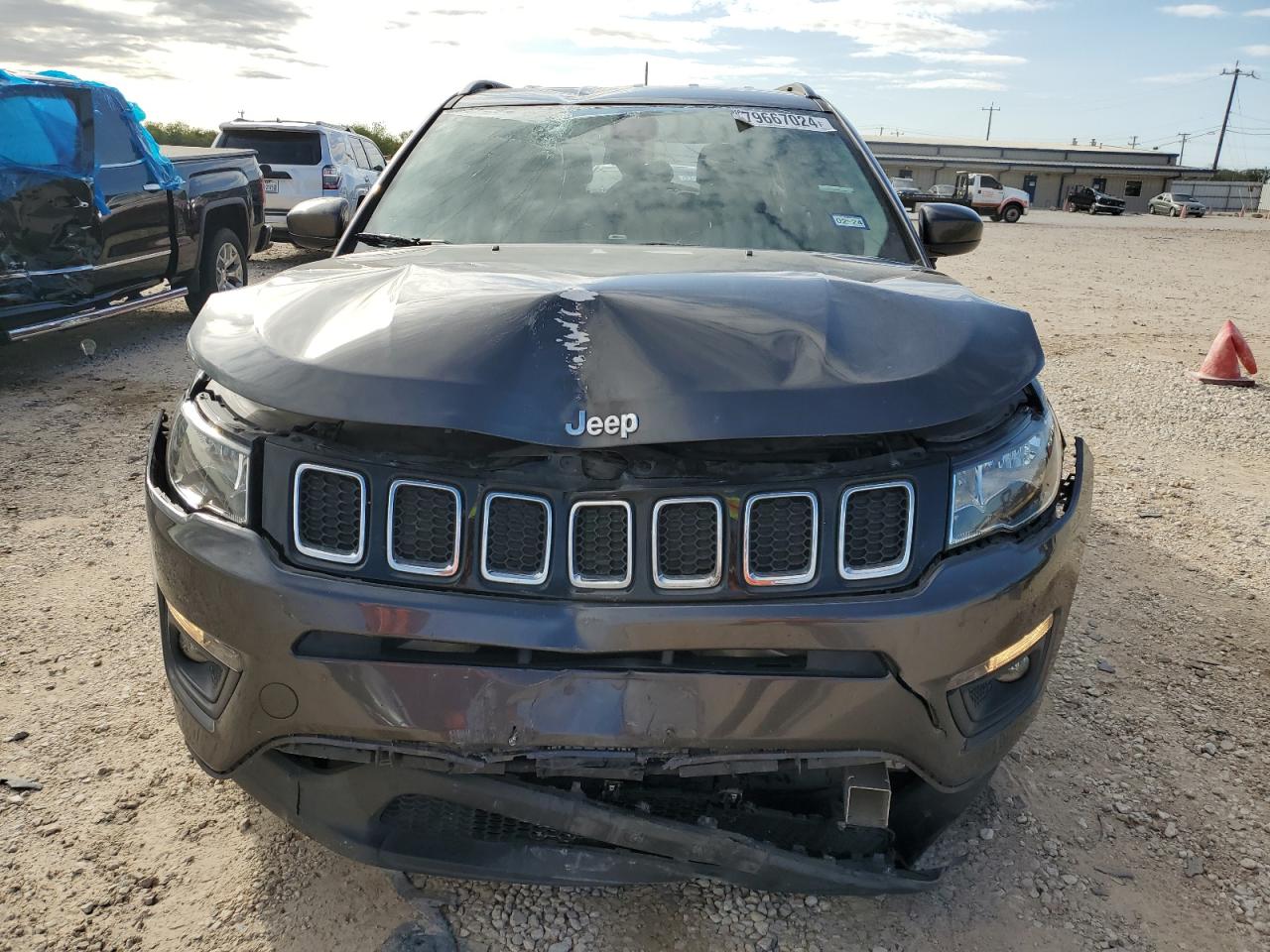 2017 Jeep Compass - Image 5