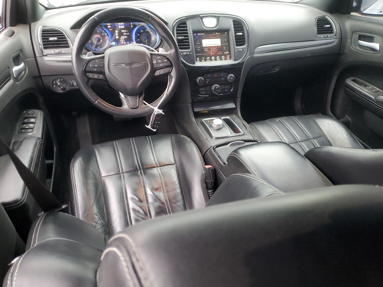 2015 Chrysler 300 - Image 8