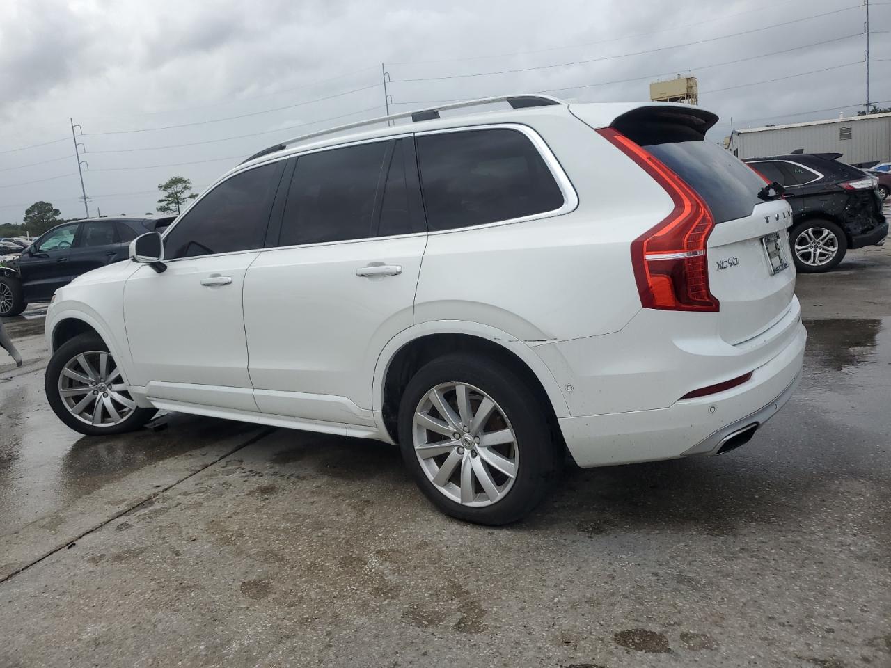 2016 Volvo XC90 - Image 2