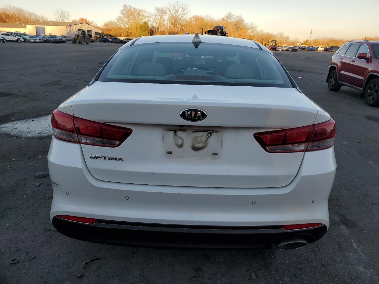 2018 Kia Optima Lx VIN: 5XXGT4L36JG270577 Lot: 79895504