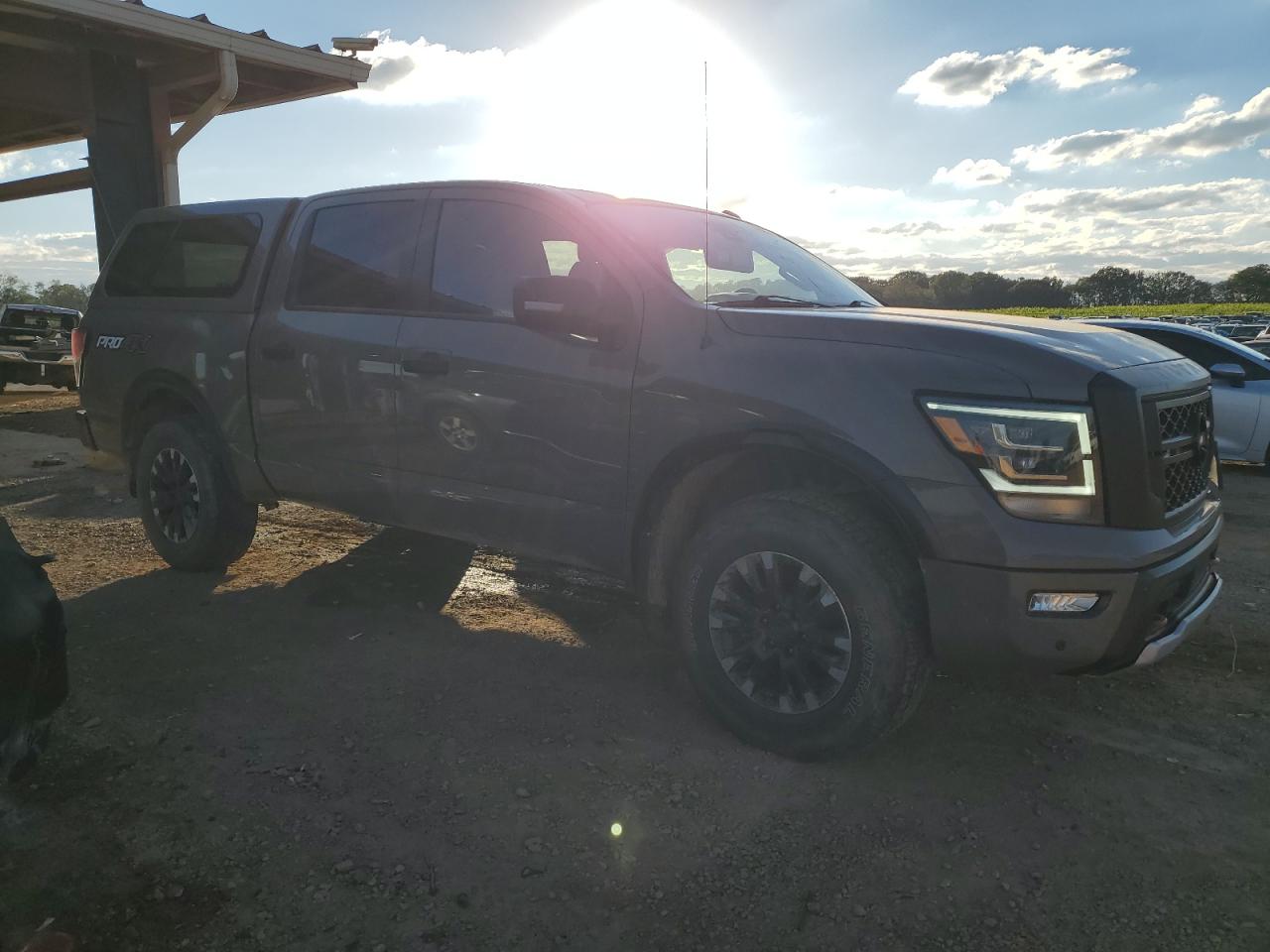 2020 Nissan Titan - Image 4