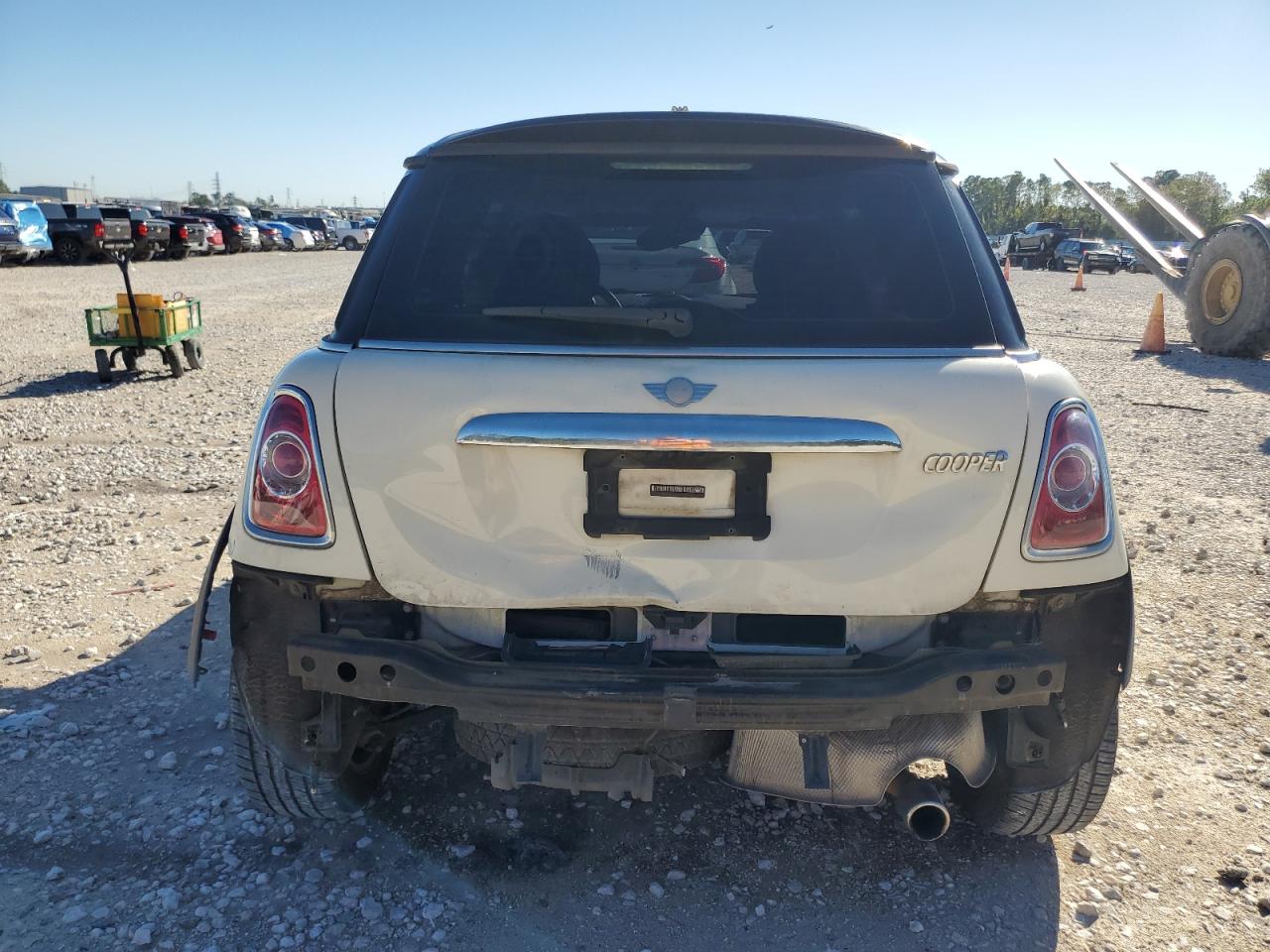 2011 Mini Cooper VIN: WMWSU3C57BT097296 Lot: 80938644