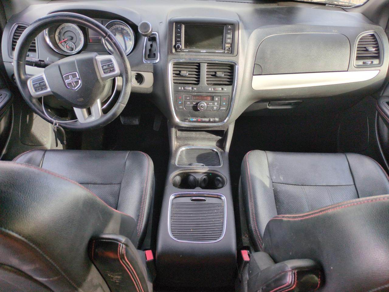 2016 Dodge Caravan - Image 8