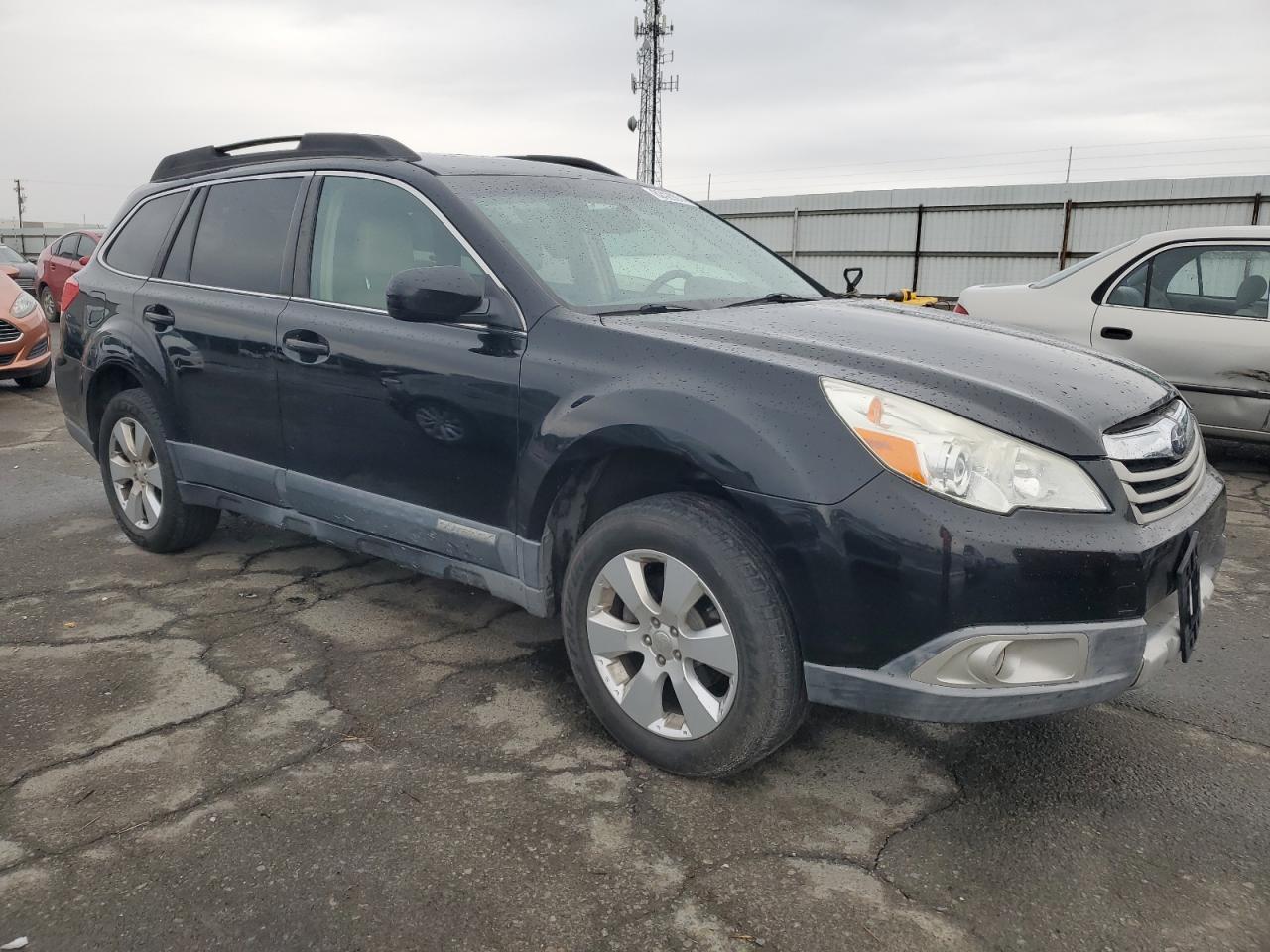 2011 Subaru Outback - Image 4