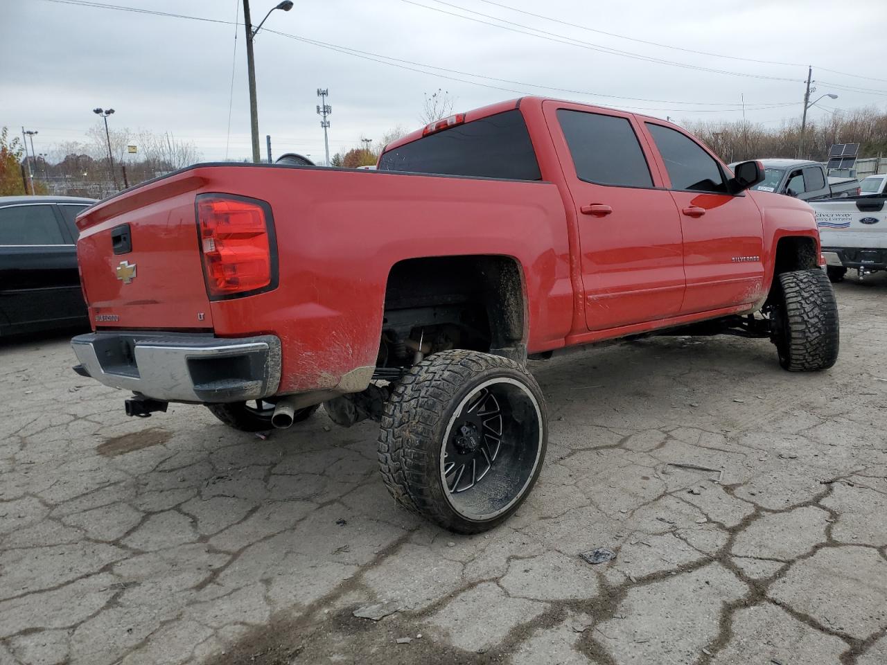 2015 Chevrolet Silverado - Image 3
