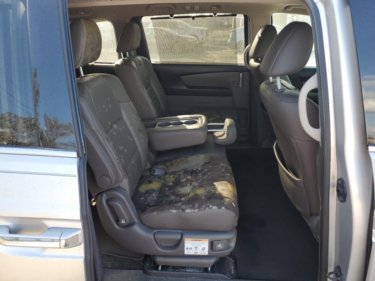 2012 Honda Odyssey - Image 10