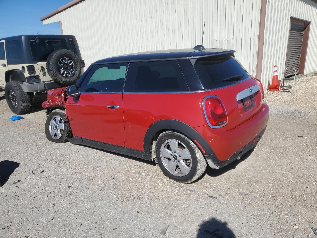 2015 MINI Cooper - Image 2