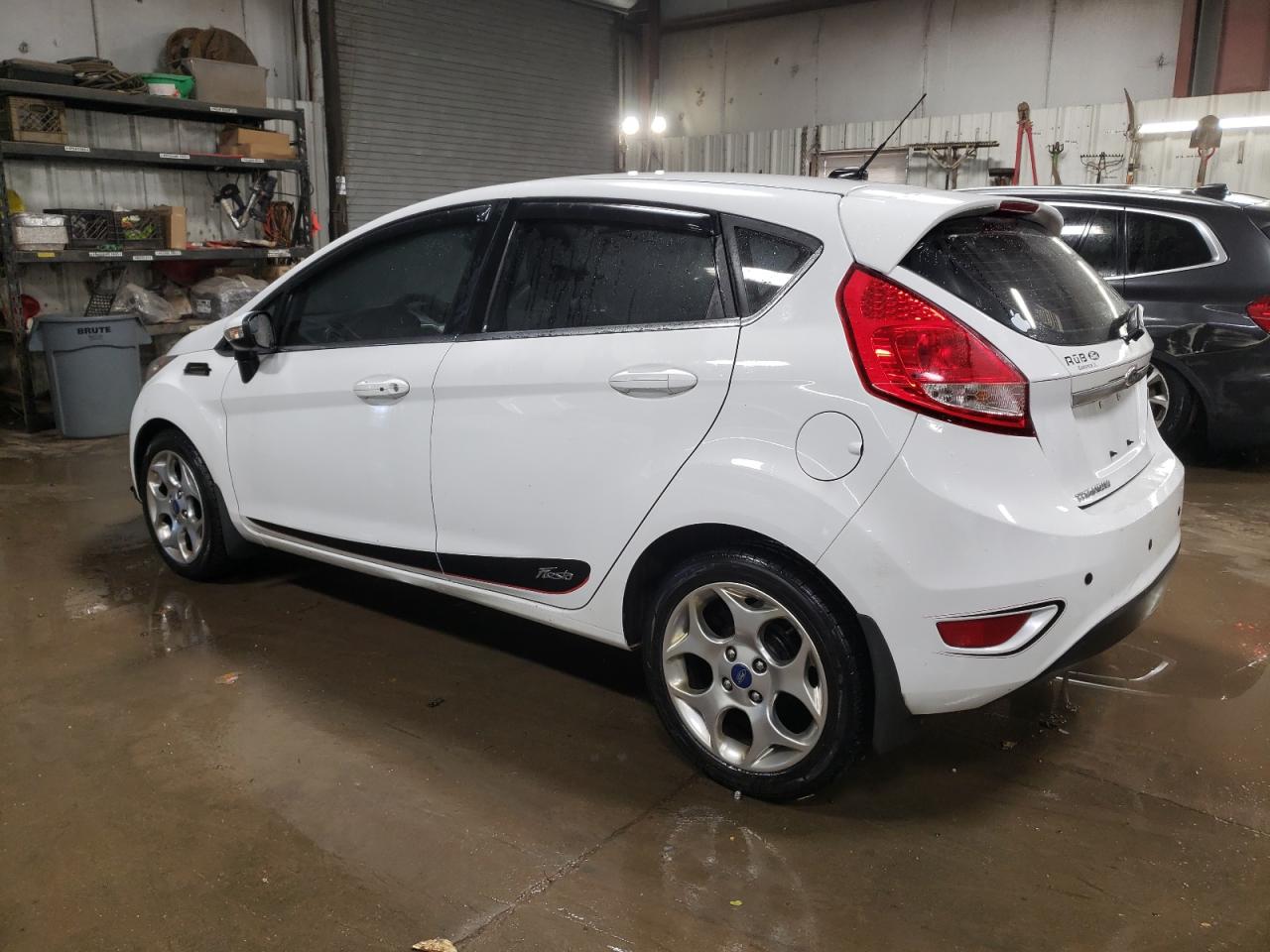 2013 Ford Fiesta - Image 2