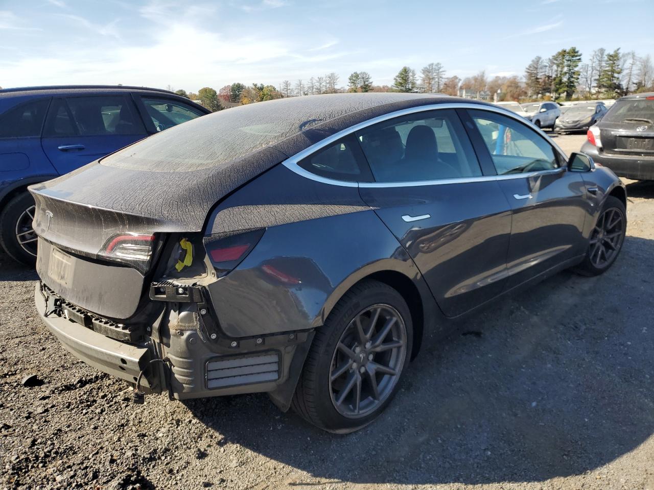 VIN 5YJ3E1EA5JF008670 2018 TESLA MODEL 3 no.3