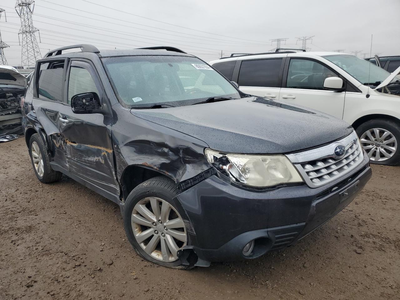 VIN JF2SHADC3DH401174 2013 SUBARU FORESTER no.4