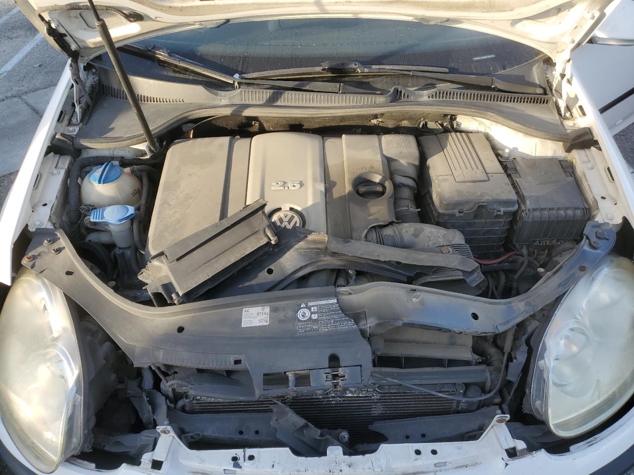 2009 Volkswagen Golf - Image 11