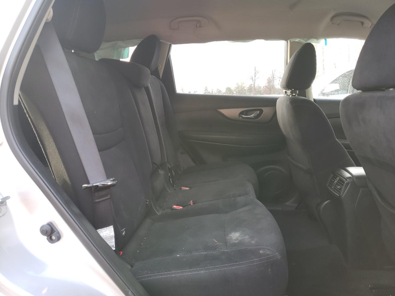 2016 Nissan Rogue - Image 11