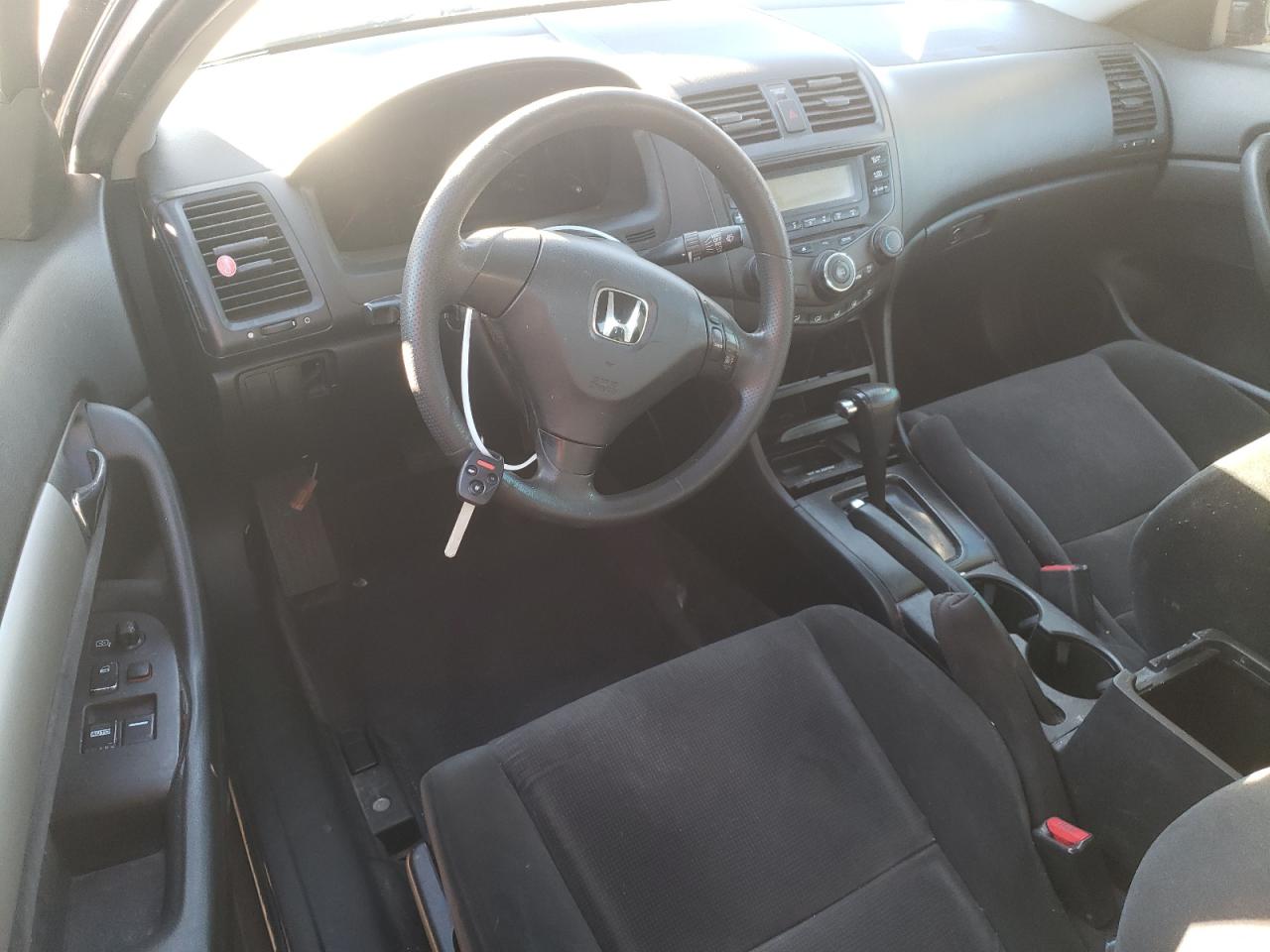 2004 Honda Accord - Image 8