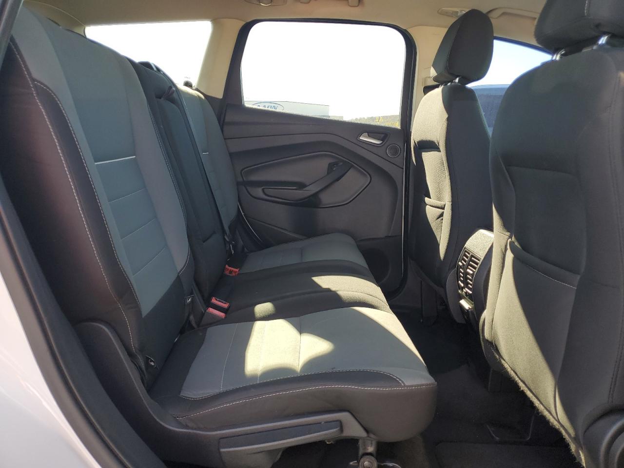 2014 Ford Escape - Image 11