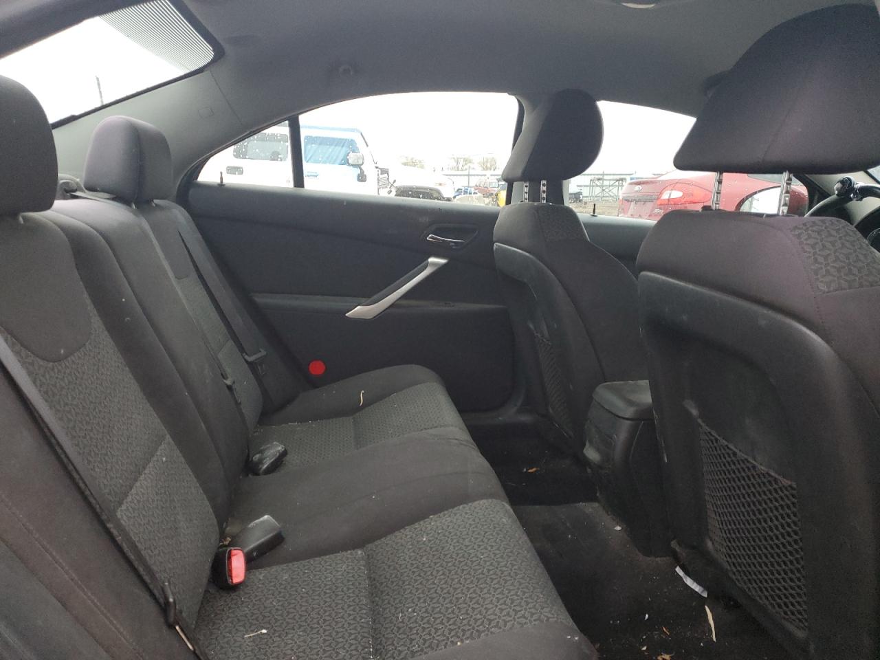 2010 Pontiac G6 - Image 10