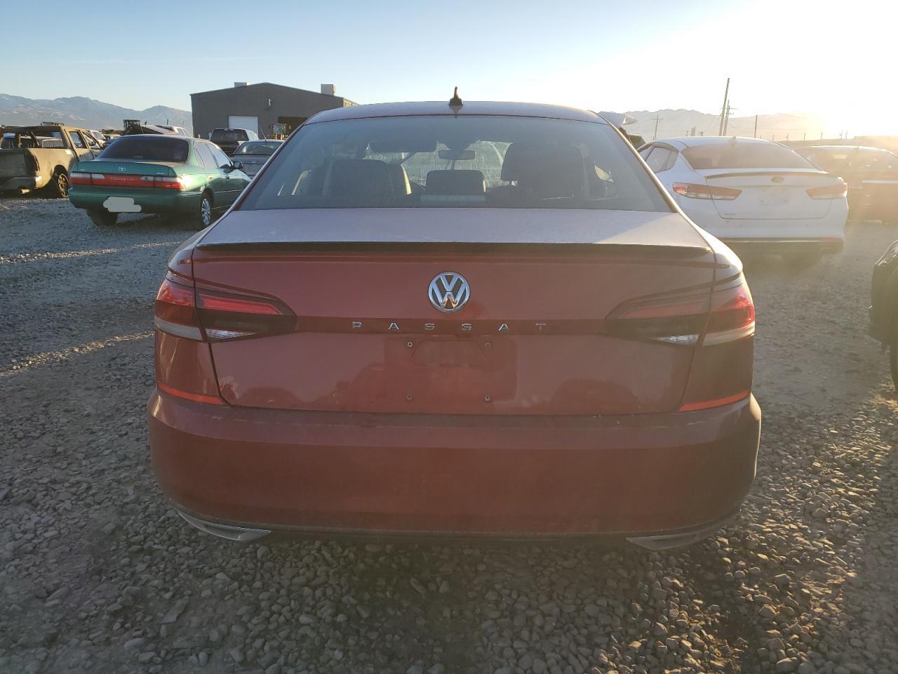 2020 Volkswagen Passat - Image 6