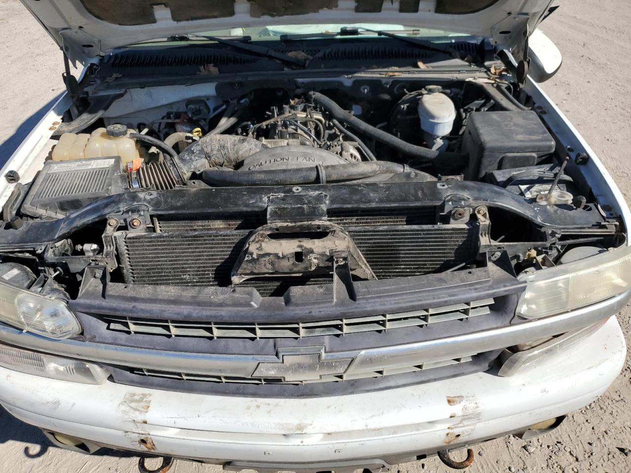 2003 Chevrolet Tahoe - Image 12