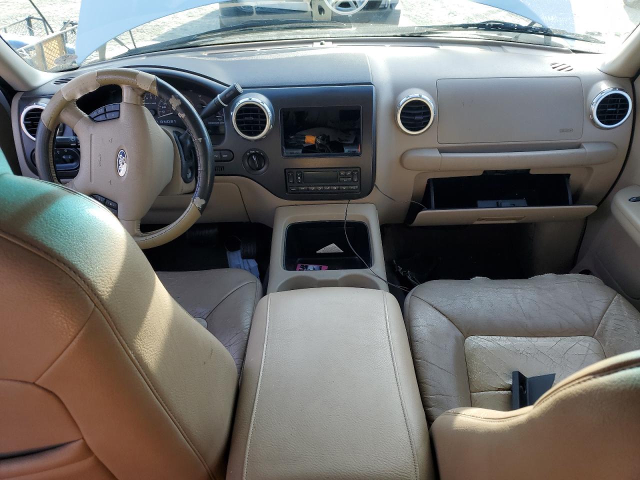 2003 Ford Expedition - Image 8