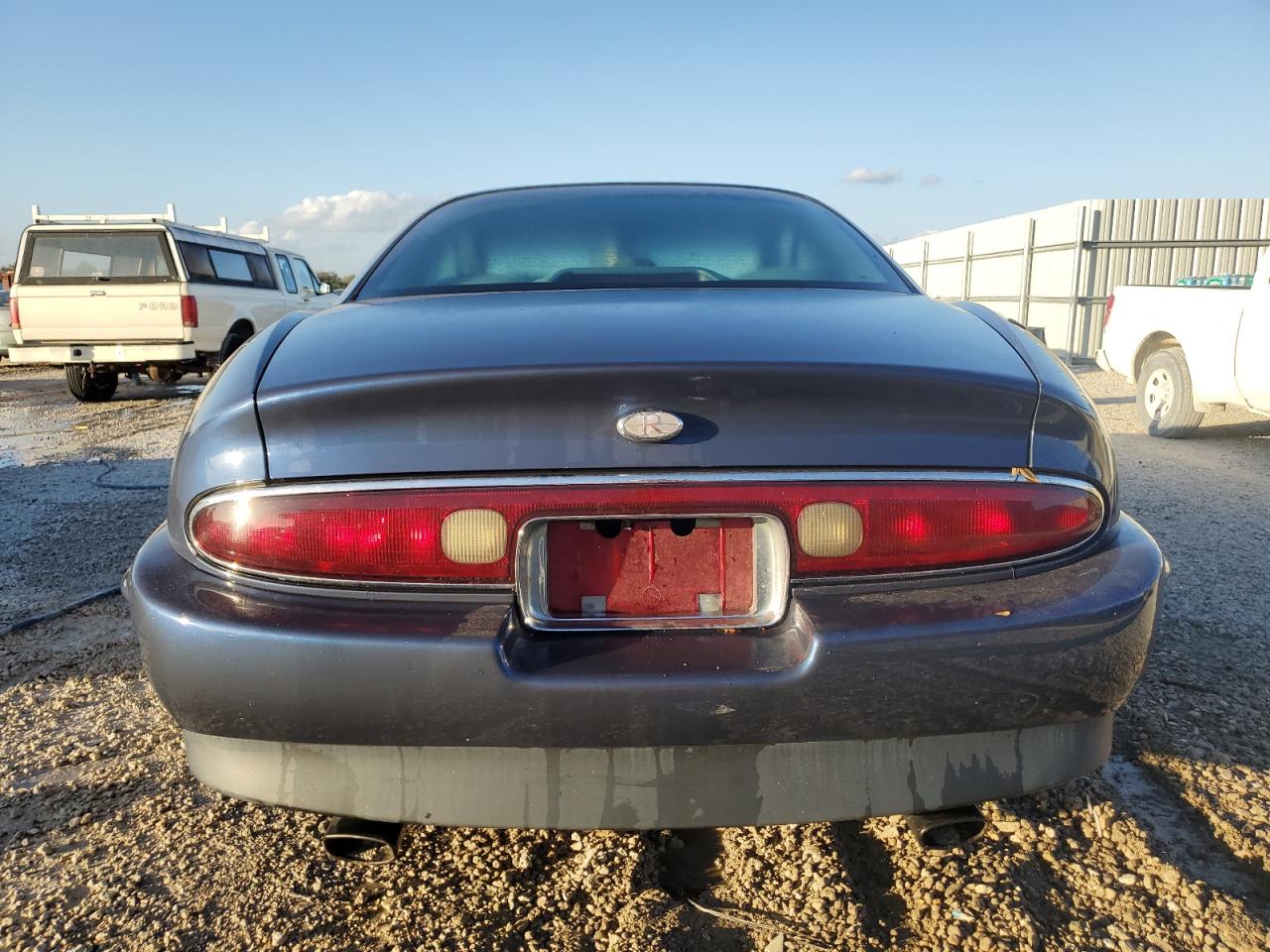 1995 Buick Riviera VIN: 1G4GD22K7S4731965 Lot: 80618174