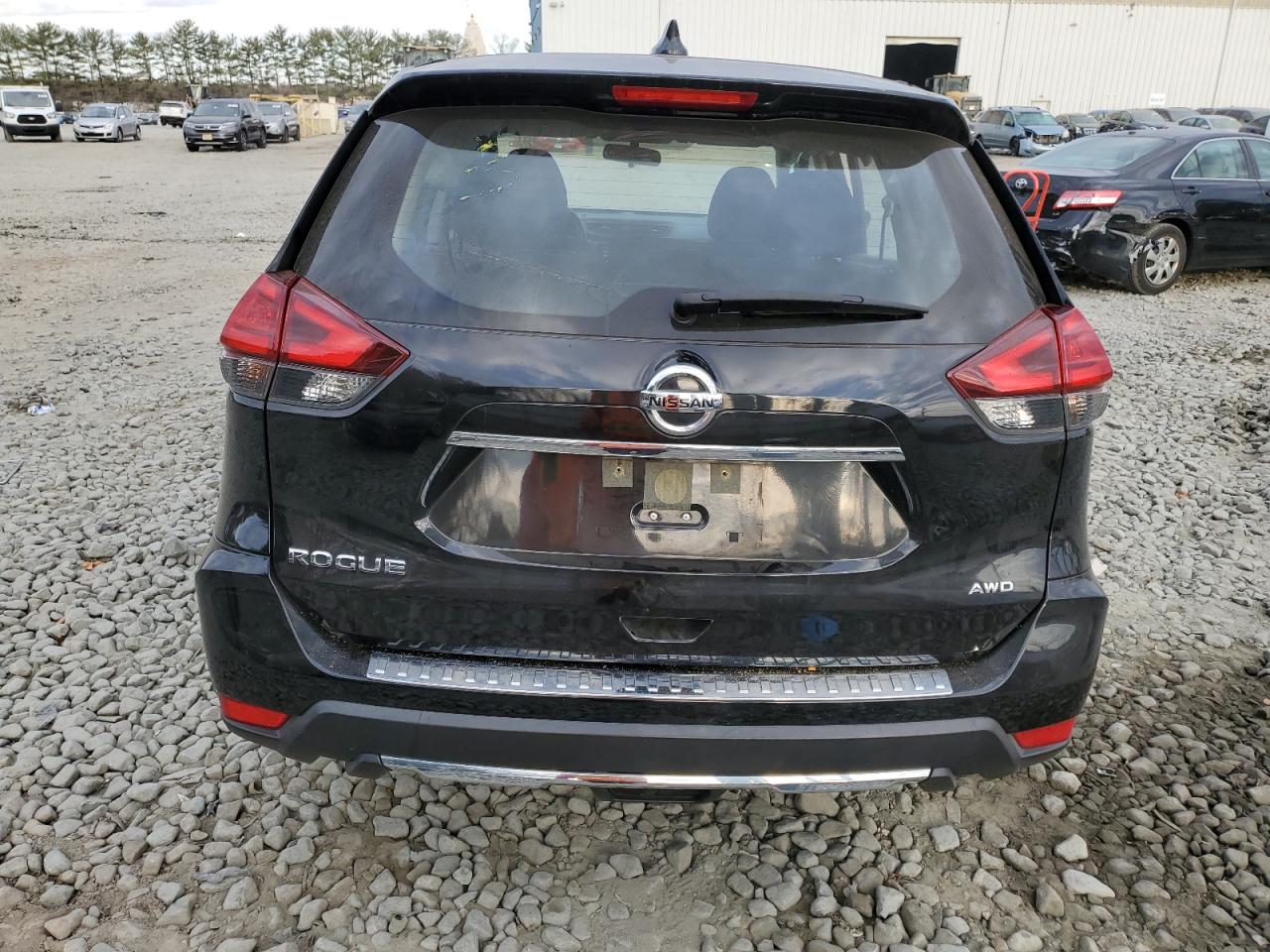 2017 Nissan Rogue - Image 6